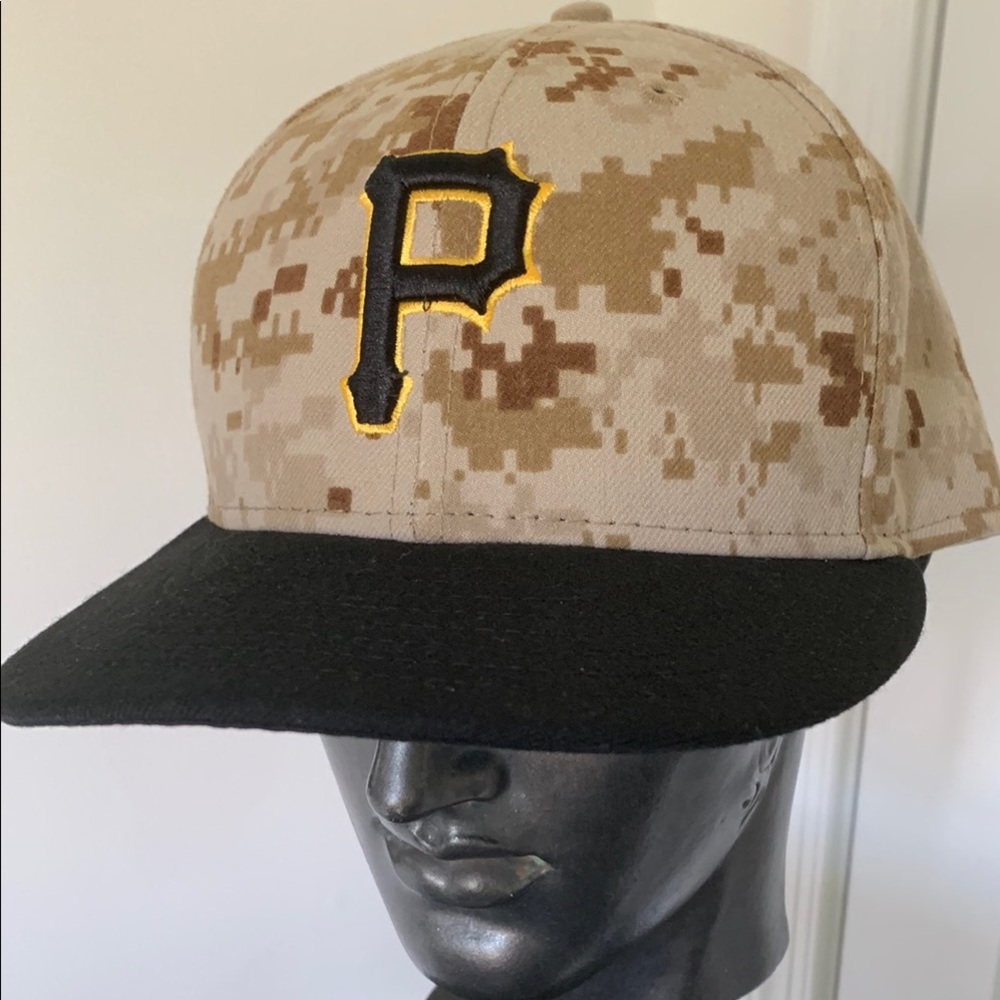 Pittsburgh Pirates Fitted Cap 7- 3/4